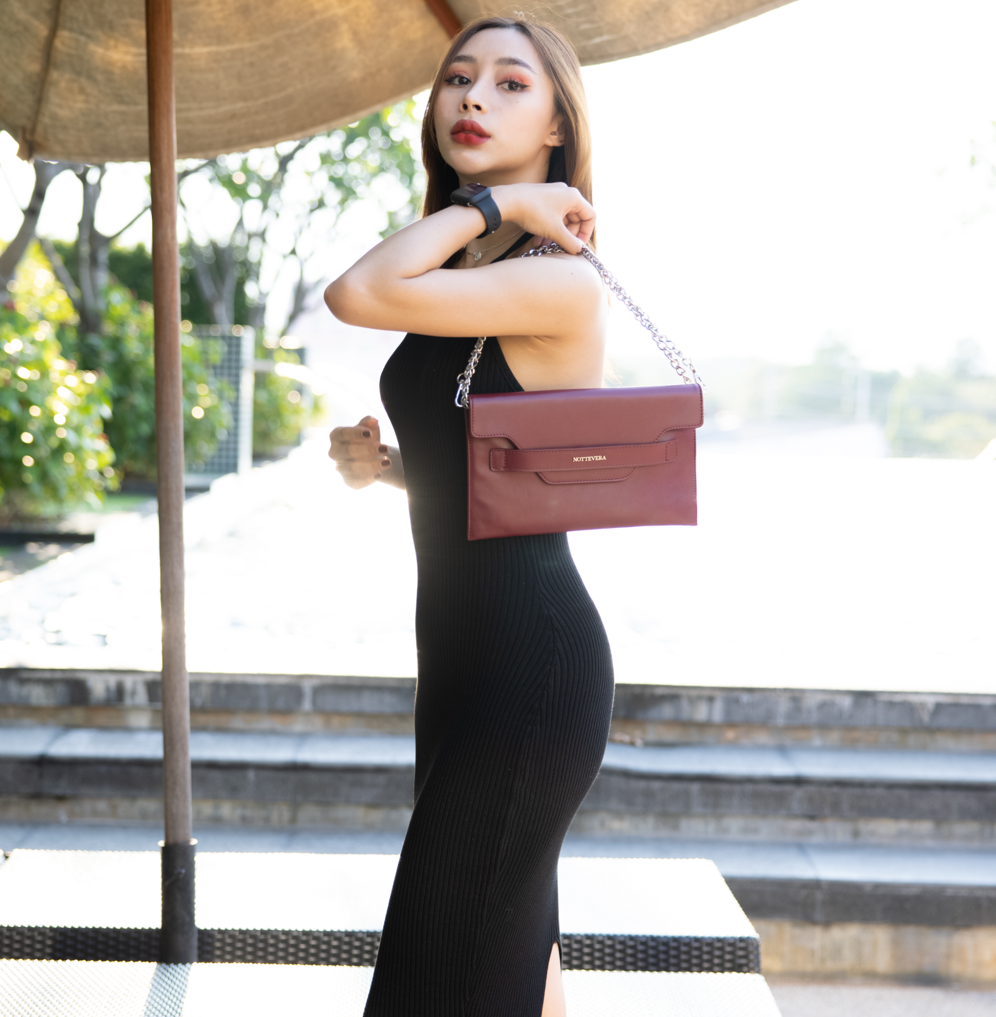 Luisa Burgundy Mini Leather Clutch | NOTTEVERA